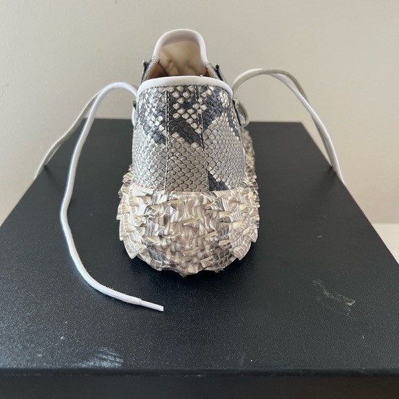 SOLD Unisex Giuseppe Zanotti Urchin Sneakers - Picture 9 of 13